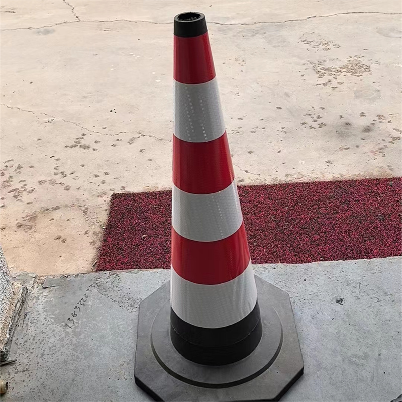 路錐 (3)